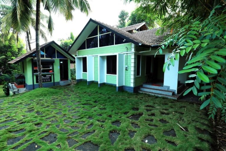 Narmara Homestay